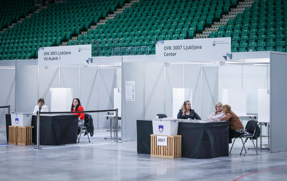 Predčasno glasovanje - zakonodajni referendum o Zakonu o dodatku k pokojnini za izjemne dosežke na področju umetnosti | Foto Ana Kovač