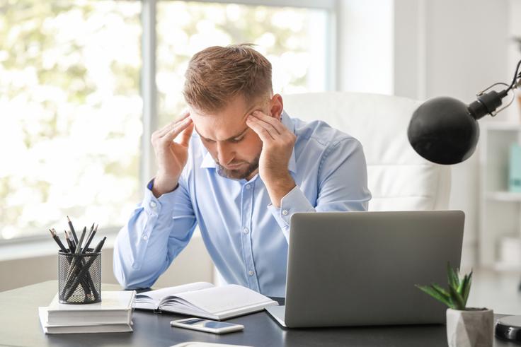 Simptomi hipertenzije so neznačilni in jih ne jih z zvišanim krvnim tlakom ne povežemo. Zato hipertenzija dolgo časa ostane neprepoznana in nezdravljena.
 | Foto: Shutterstock
