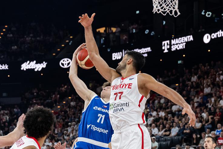 Ömer Yurtseven ima dve sedmici na dresu in še eno v imenu. | Foto: Guliverimage