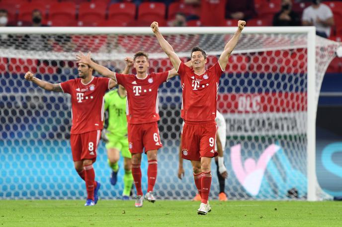 Bayern | Nogometaši Bayerna iz Münchna bodo na klubsko svetovno prvenstvo morali še malo počakati. Namesto decembra naj bi ga v Katarju izpeljali šele februarja. | Foto Reuters