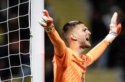 Bizaren avtogol Olimpije, ki je vendarle napredovala #video