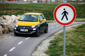 Fiat 500 1.2 8V lounge - šik mestni malček s posluhom za visoko modo