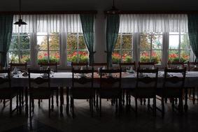 Vinski hram Brenholc: brezkompromisna prehranjevalnica