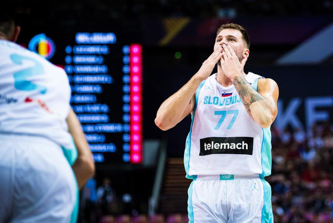 Nov zgodovinski mejnik Luke Dončića: "Ne želi se izpostavljati na ta način"