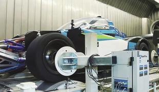 Električni prototip s 1.100 kilovati na Akrapovičevem dinamometru (video)