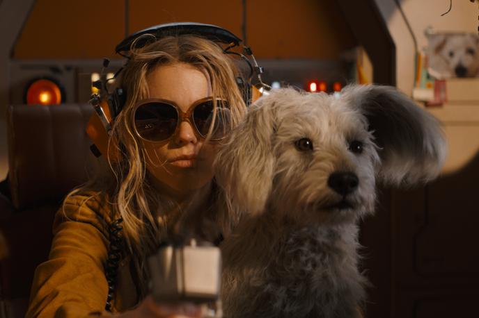 Superpunca (Supergirl) | Milly Alcock je suvereno preklopila iz splekt Zmajeve hiše med superjunakinje, a ta film ji žal ne ponudi dovolj, da bi se zares izkazala. | Foto Blitz Film & Video Distribution