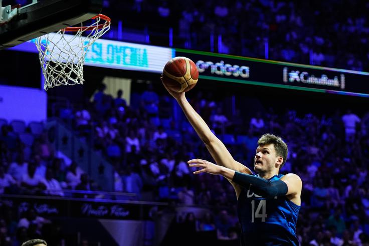 Walker Kessler v dresu ZDA leta 2023 na tekmi proti Sloveniji v Malagi v pripravah na svetovno prvenstvo. | Foto: Guliverimage
