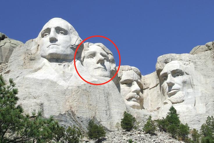 Obraz Thomasa Jeffersona je eden od štirih na slavni gori Rushmore. Drugi trije pripadajo (od leve proti desni) Georgeu Washingtonu, Theodorju Rooseveltu in Abrahamu Lincolnu. | Foto: Matic Tomšič / Reuters