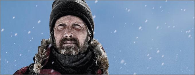 Islandska drama spremlja moškega (Mads Mikkelsen), ki po strmoglavljenju letala obtiči v neskončni ledeni divjini arktičnih prostranstev. Film preživetja Joeja Penne so premierno prikazali na mednarodnem filmskem festivalu v Cannesu. • V nedeljo, 28. 2., ob 11.50 na HBO 2.* │ Tudi na HBO OD/GO. | Foto: 