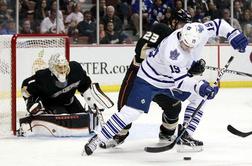 Toronto poglobil krizo Anaheima