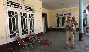 V samomorilskem napadu na vzhodu Afganistana več mrtvih