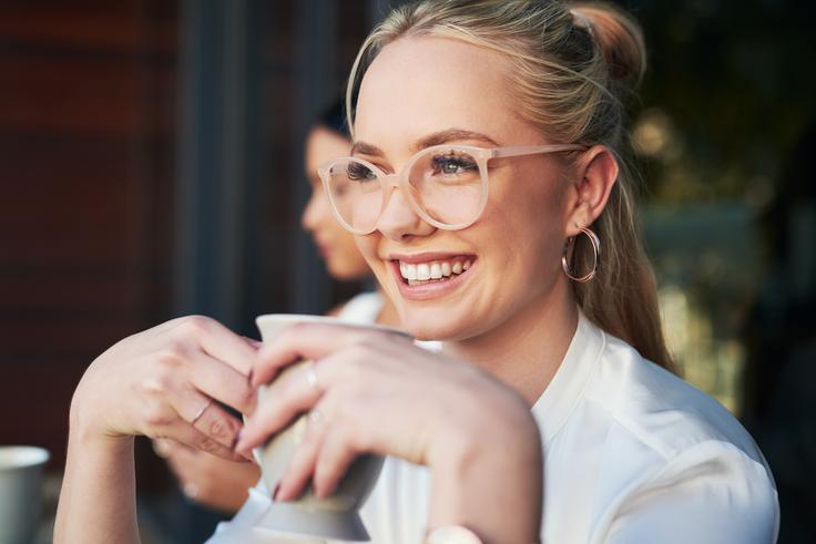 ženska, telefon | Foto: Shutterstock