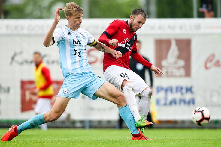 Tabor navijači Ko sta se Tabor in Gorica nazadnje pomerila v Sežani, je Tabor v prvi tekmi dodatnih kvalifikacij lani zmagal z 2:1. | Foto: Matic Klanšek Velej/Sportida