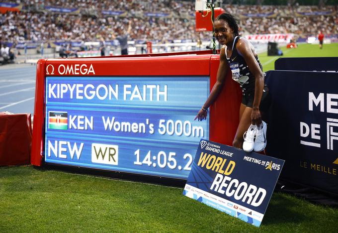 Faith Kipyegon je znova tekla svetovni rekord. | Foto: Reuters