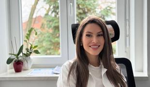 Razdražljivo črevo pod drobnogledom: gastroenterolog razkriva, kako prepoznati in obvladati IBS