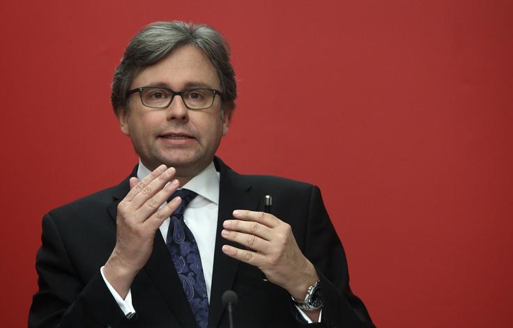 Osnutek pravilnika, pod katerega se je podpisal generalni direktor ORF Alexander Wrabetz, je v javnosti že naletel na številne kritike. | Foto: Reuters