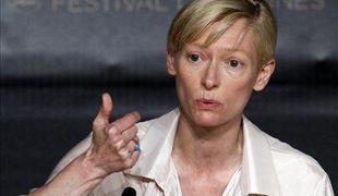 Tilda Swinton o trpljenju vsake mame