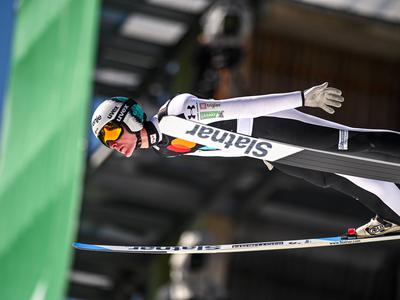 Slovenski skoki ob eno mesto, pred zimo še brez miru