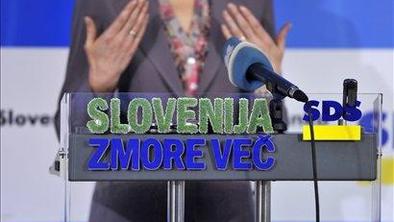 SDS za takojšnje ukrepe s ciljem preprečiti bankrot države