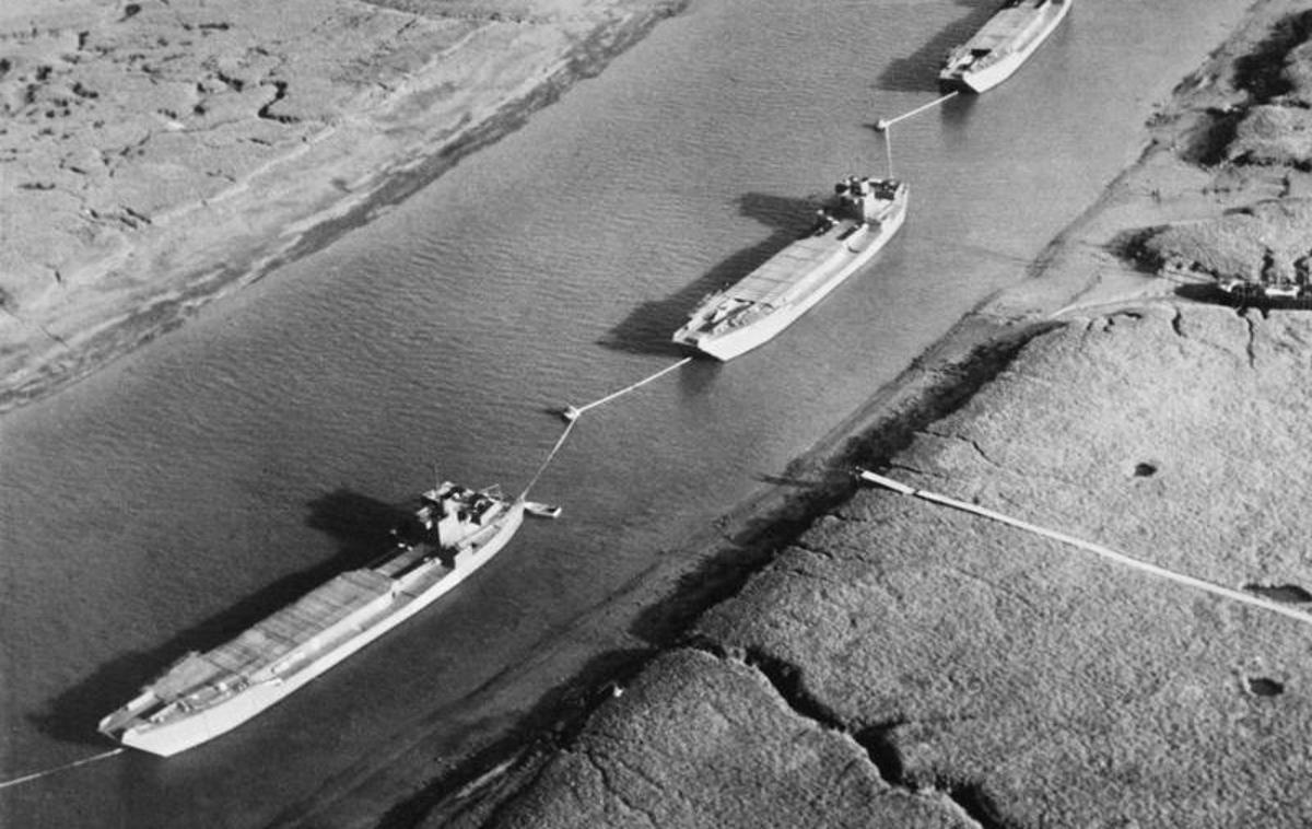Lažne britanske desantne ladje | Lažne desantne ladje, s katerimi so skušali zavezniki preslepiti Nemce, da bo cilj invazije Calais | Foto Wikimedia Commons