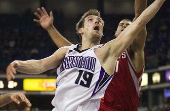 Udrih razpoložen, polom Jezernikov