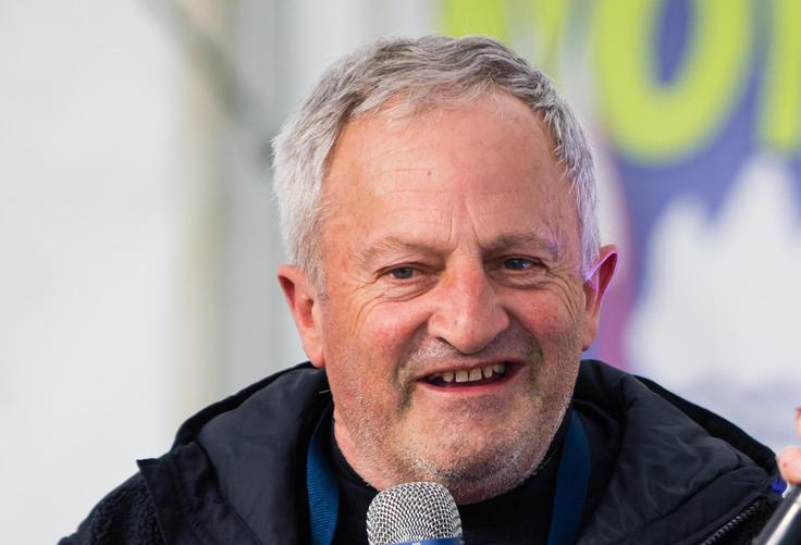 Smučarski skoki imajo pri Janiju Grilcu prav posebno mesto. | Foto: Grega Valančič