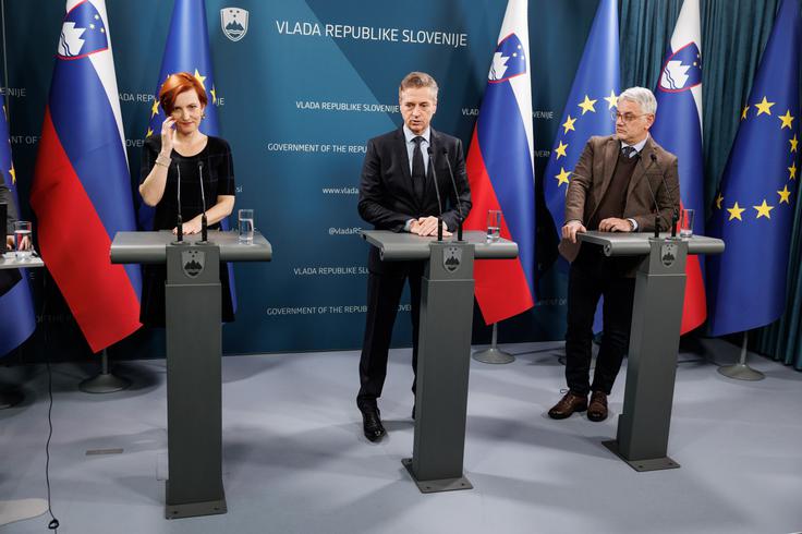 Premier Golob je v sredo pred vrhom Nata ocenil, da je bilo v zadnjih tednih iz koalicije slišati "ogromno nastopov za javnost". | Foto: STA