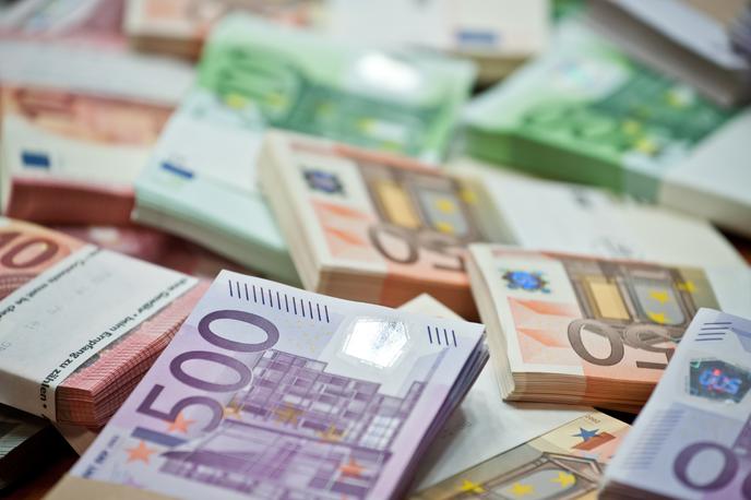 denar | Skupna vsota sofinanciranja znaša več kot 2,5 milijona evrov.  | Foto Getty Images