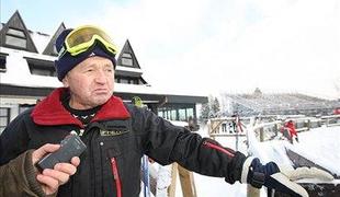 Smučarkam strokovna opora, trenerska še ne
