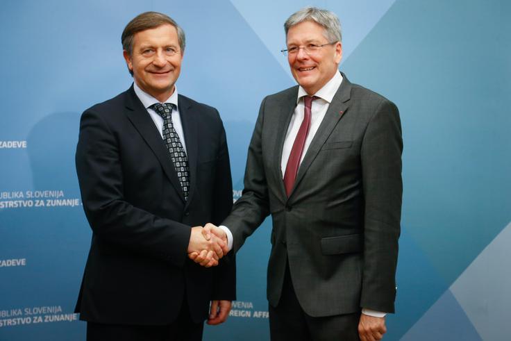 Karl Erjavec in Peter Kaiser "podpirata priznanje kulturne in jezikovne raznolikosti na avstrijskem Koroškem, ki izhajajo iz zgodovinske prisotnosti Slovencev na tem območju." | Foto: STA ,