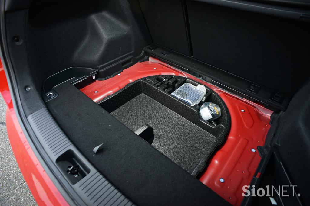 Kia ceed SW - fotogalerija testnega vozila