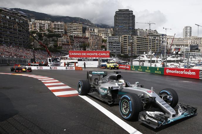 Lewis Hamilton Monako | Foto Reuters