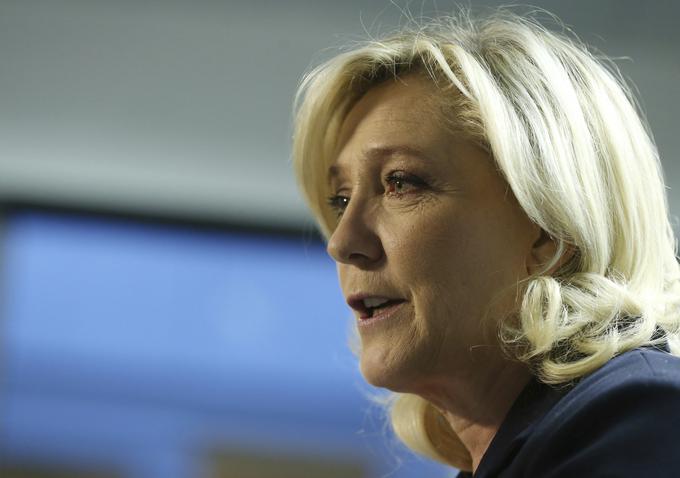 Marine Le Pen se je z Macronom v drugem krogu pomerila že leta 2017. Če ji bo to uspelo tudi letos, bo po napovedih javnomnenjskih anket tudi tokrat v drugem krogu ostala praznih rok. | Foto: Guliverimage/Vladimir Fedorenko
