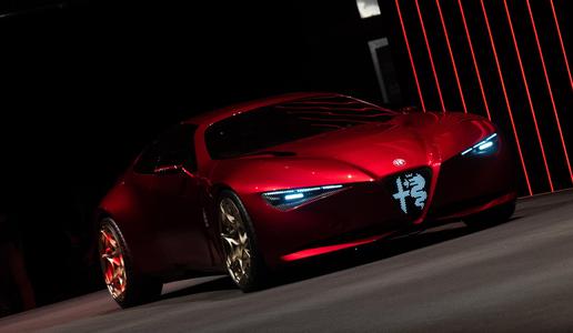 Leto strmega padca prodaje, Alfa Romeo z atraktivnim konceptom