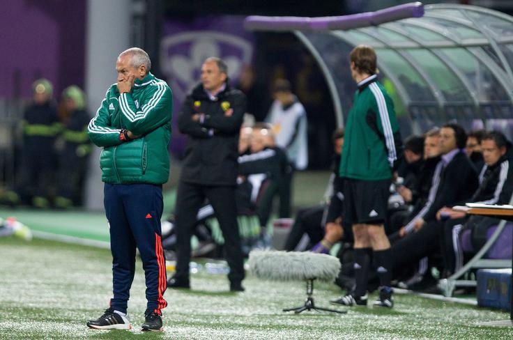 Portugalski strateg Jesualdo Ferreira je moral priznati premoč slovenskemu trenerju Darku Milaniču. | Foto: Vid Ponikvar
