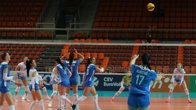 Za konec pirova zmaga odbojkaric