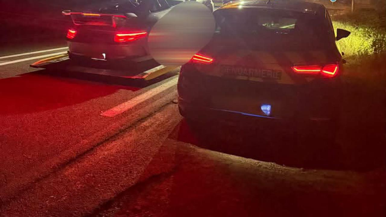 312 kilometrov na uro po avtocesti, Porsheja so lovili deset kilometrov