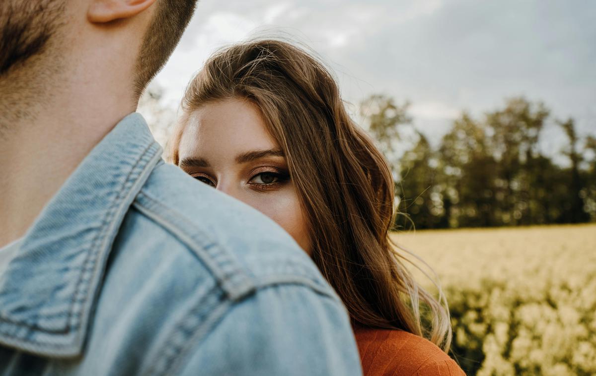 pomlad, par, ljubezen | Foto Pexels