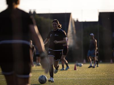 Fifpro opozarja na nizke plače nogometašic