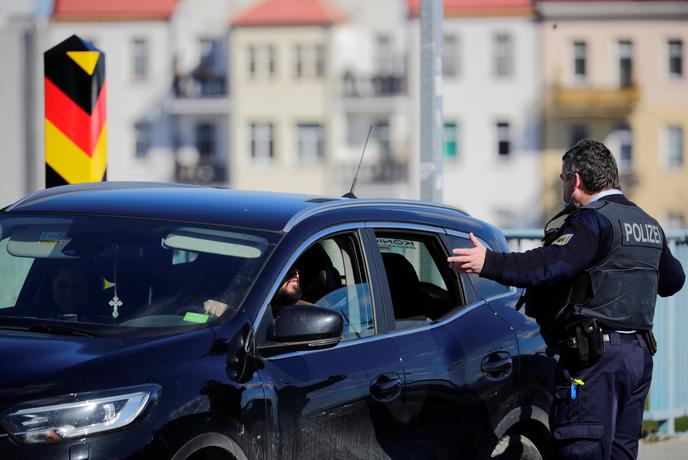 Novi nemški kancler uresničil obljubo glede nadzora mej