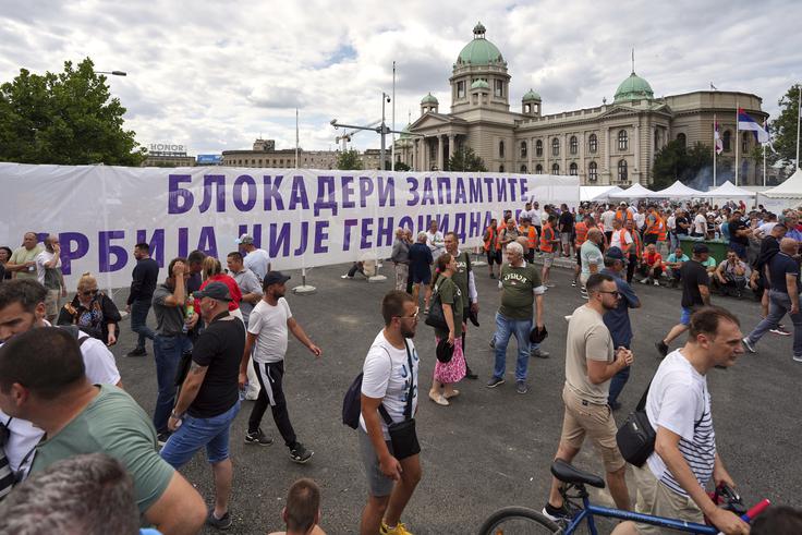 Protestniki v Beogradu | Foto: Guliverimage