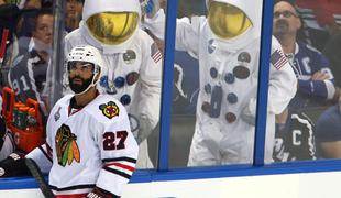 Chicago zapustil še Oduya, pestro na tržnici lige NHL