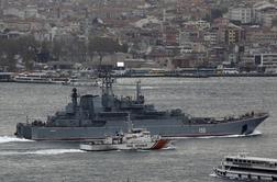 Incident: ruska vojaška ladja z opozorilnimi streli na turško ribiško ladjo