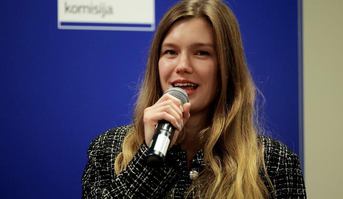 Še zadnji poskus: bodo stranke izbor poslancev prepustile volivcem?