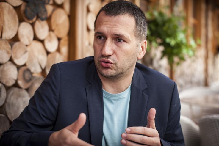 "Uničenje Islamske države ne pomeni uničenja islamskega radikalizma. Ravno nasprotno: pomeni nove napade v Evropi. To je kot udarec z macolo po luži vode, ko se kapljice razpršijo na vse strani. Enako se dogaja z Islamsko državo." | Foto: Bojan Puhek