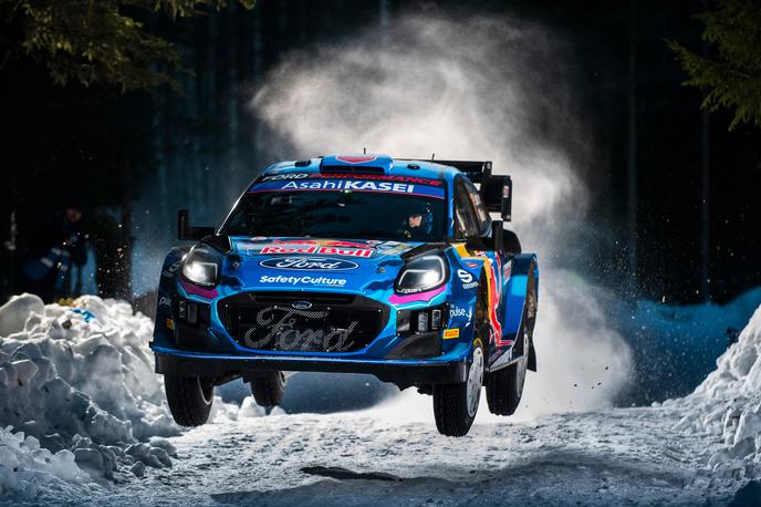 WRC reli Švedska | Pierre-Louis Loubet (M-Sport Ford) na poti proti cilju relija na Švedskem, ki ga brez elektropogona ne bi dosegel. | Foto Red Bull