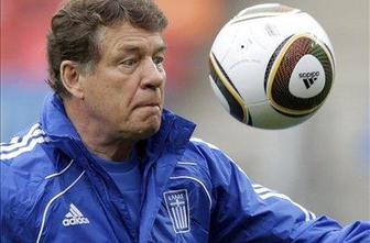 Rehhagel opozarja pred Južno Korejo