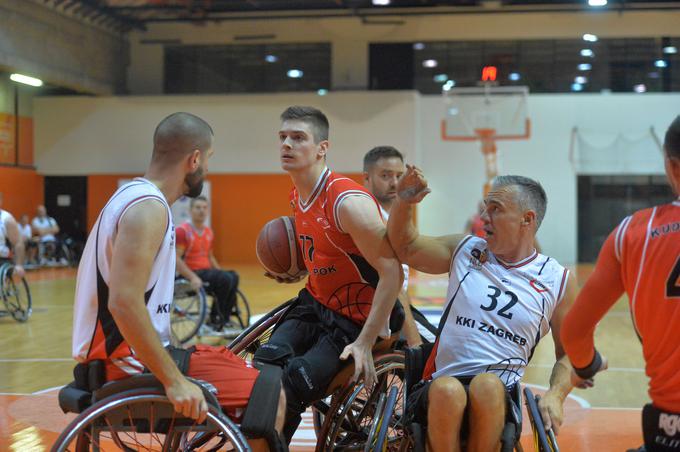 Po nesreči je svojo strast našel v košarki na vozičkih. | Foto: Drago Perko
