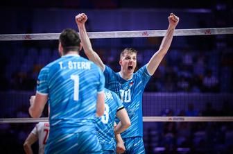 Pomlajeni Slovenci prek olimpijskih prvakov v polfinale!