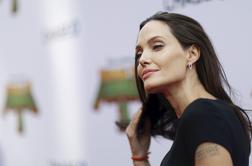 Služba Angeline Jolie je "smešno lahka"